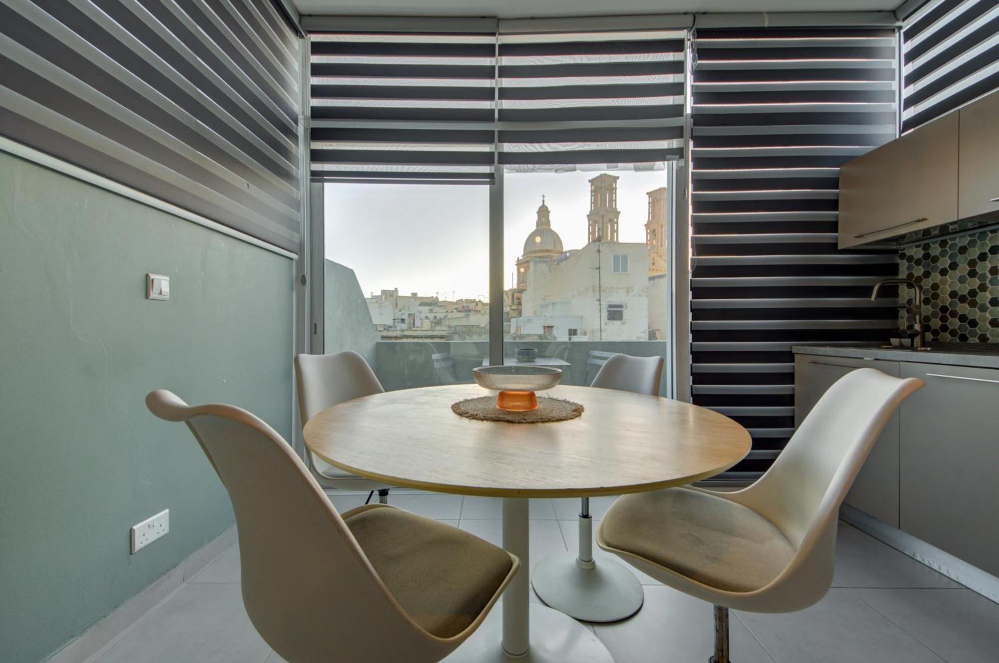 Cosy Penthouse In Hamrun - Walking Distance To Valletta Экстерьер фото